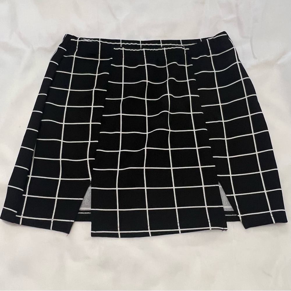 SHEIN plaid black and white skirt
